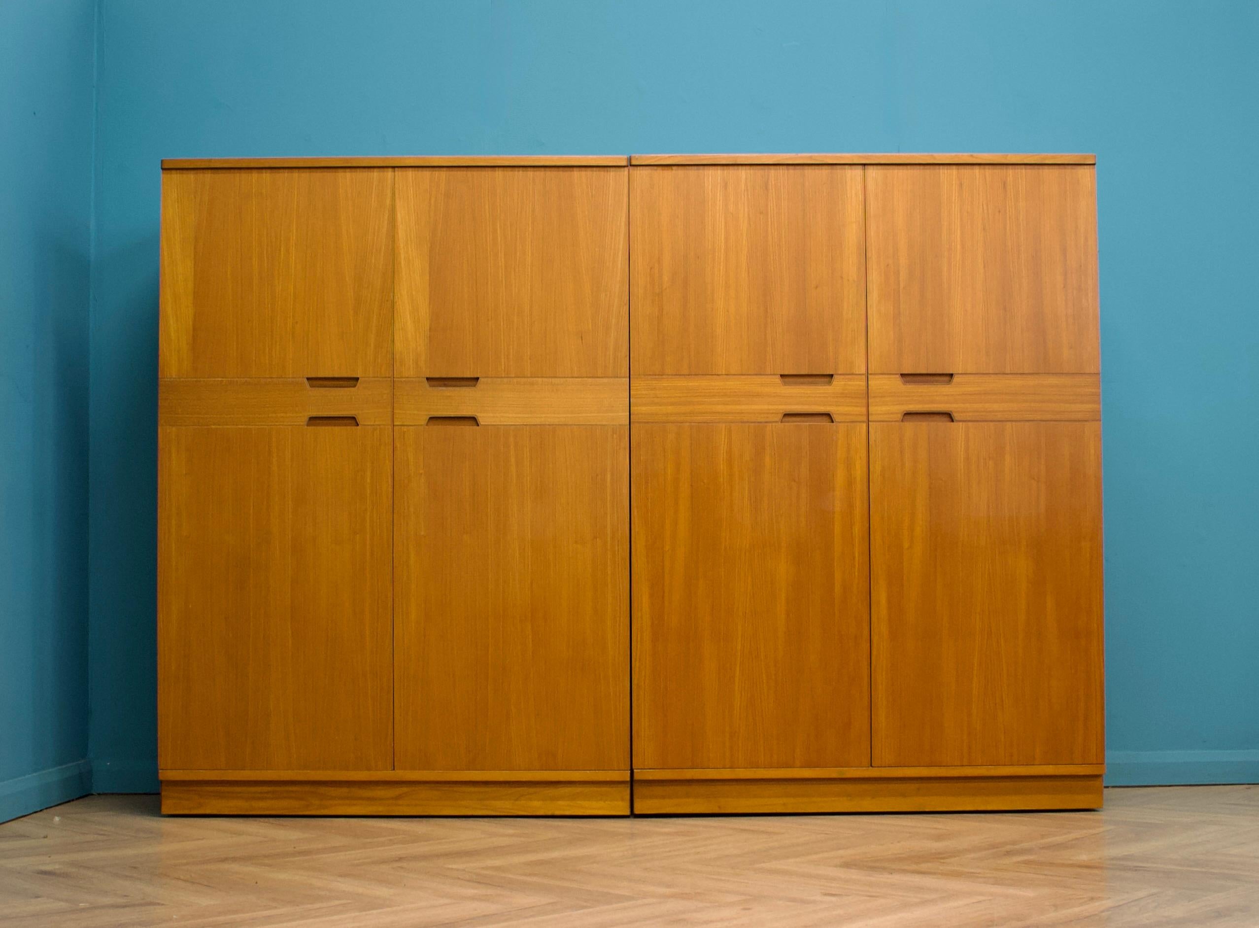 Britannico Armadio in teak di Uniflex, anni '60 in vendita