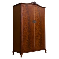 Armadio vintage in stile Queen Anne, anni '50