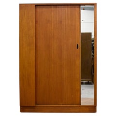 Armoire à double porte en teck de Austinsuite, années 1960