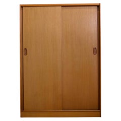 Kleiderschrank mit doppelten Schiebetüren aus Teakholz von Austinsuite, 1960er Jahre
