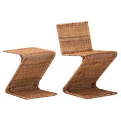Ensemble de chaises Zigzag : Rotin tressé à la main et acier dans un design moderne