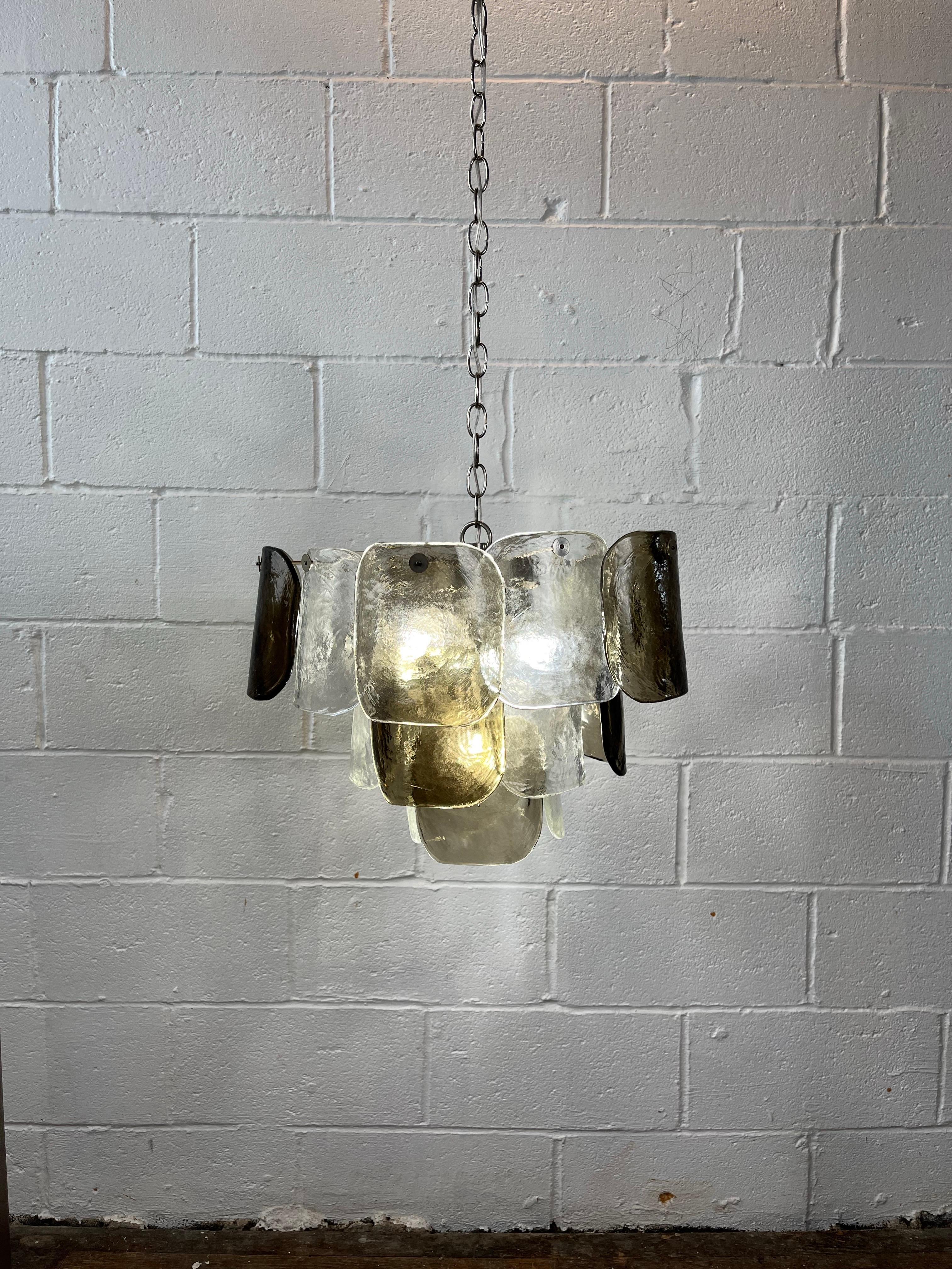 XX secolo J.T. Lampadario Kalmar a pannelli trasparenti e fumé in vendita