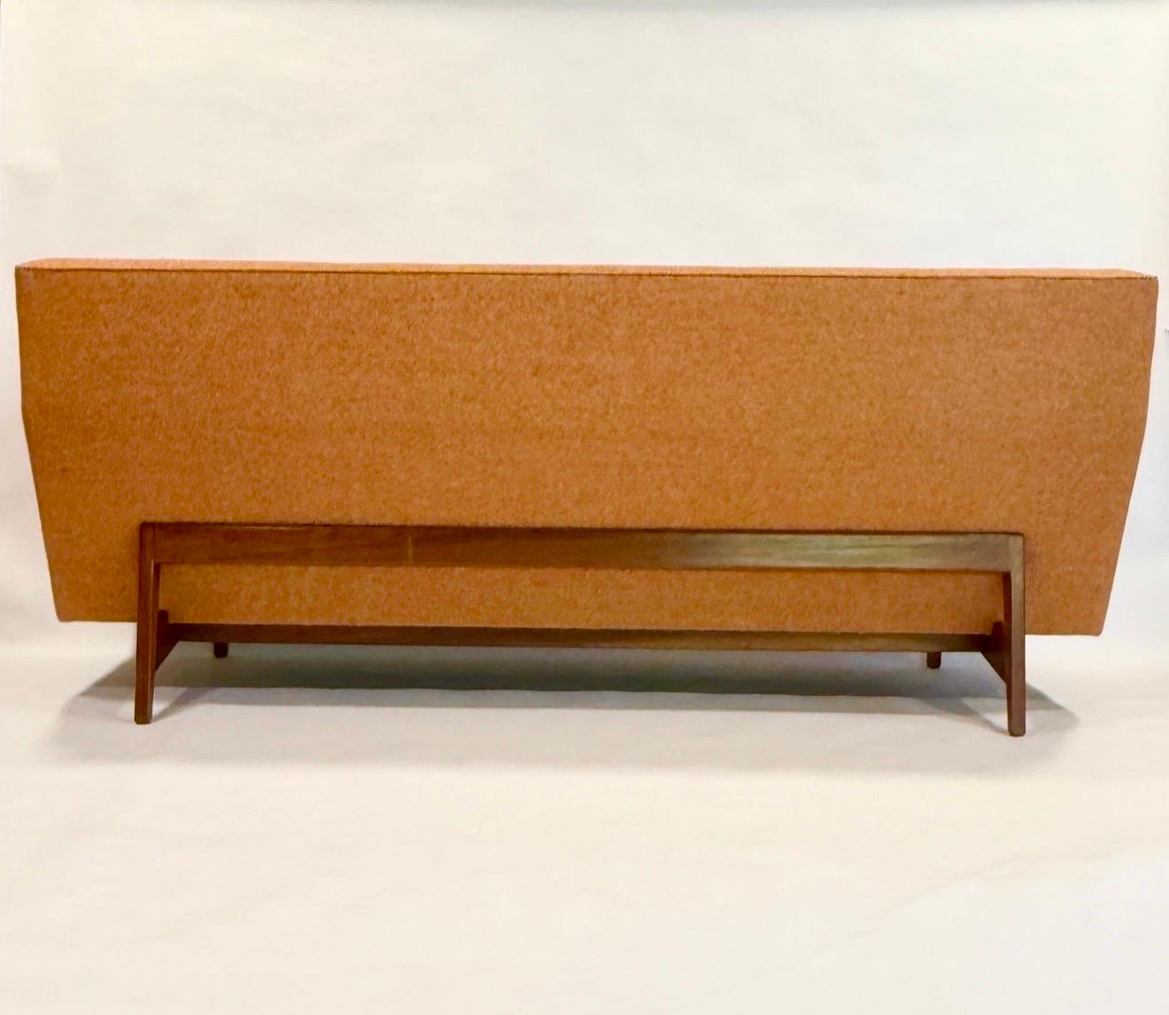 Iconic Jens Risom Modern Floating Sofa c1962 For Sale 6