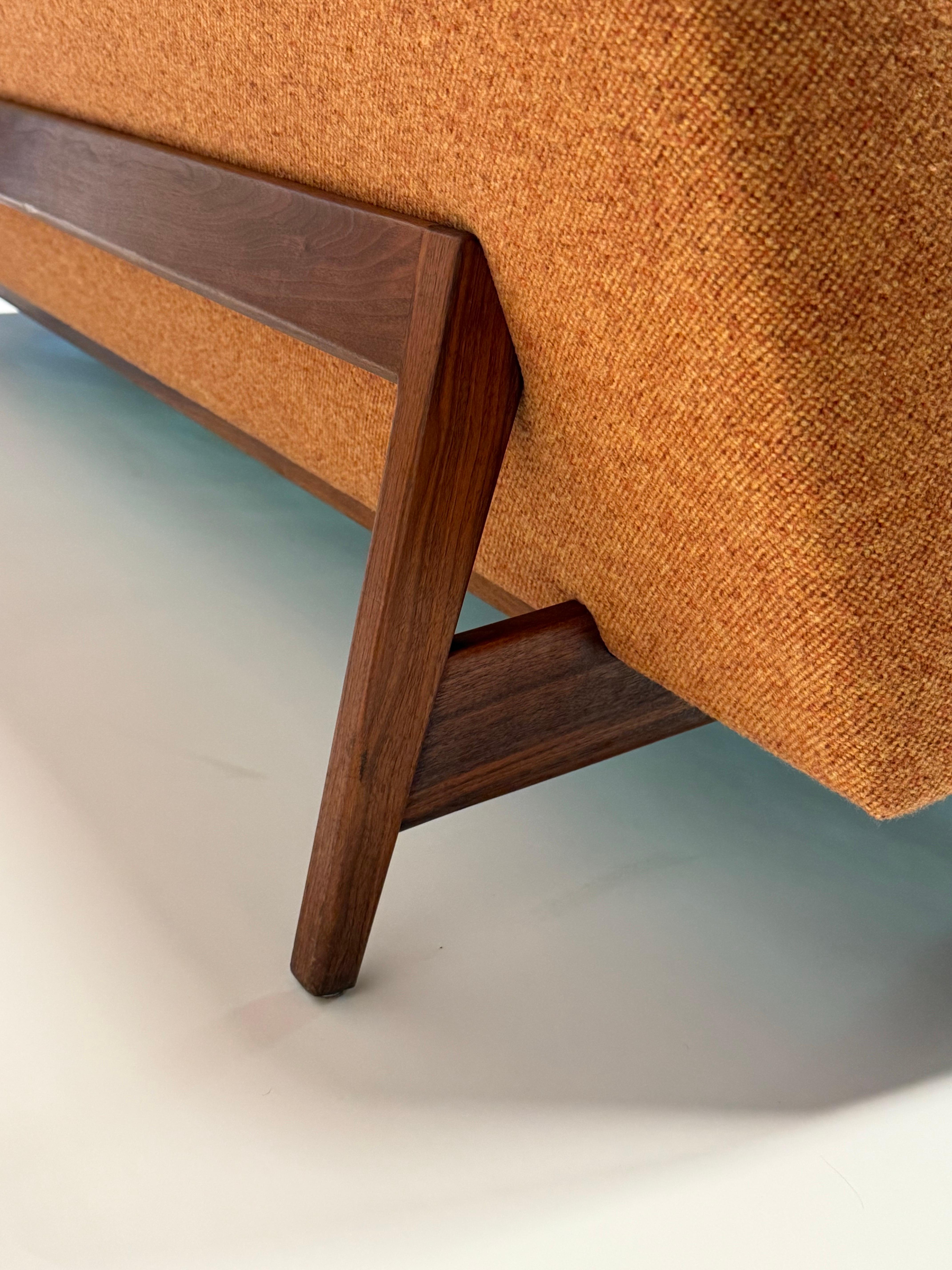 Iconic Jens Risom Modern Floating Sofa c1962 For Sale 4