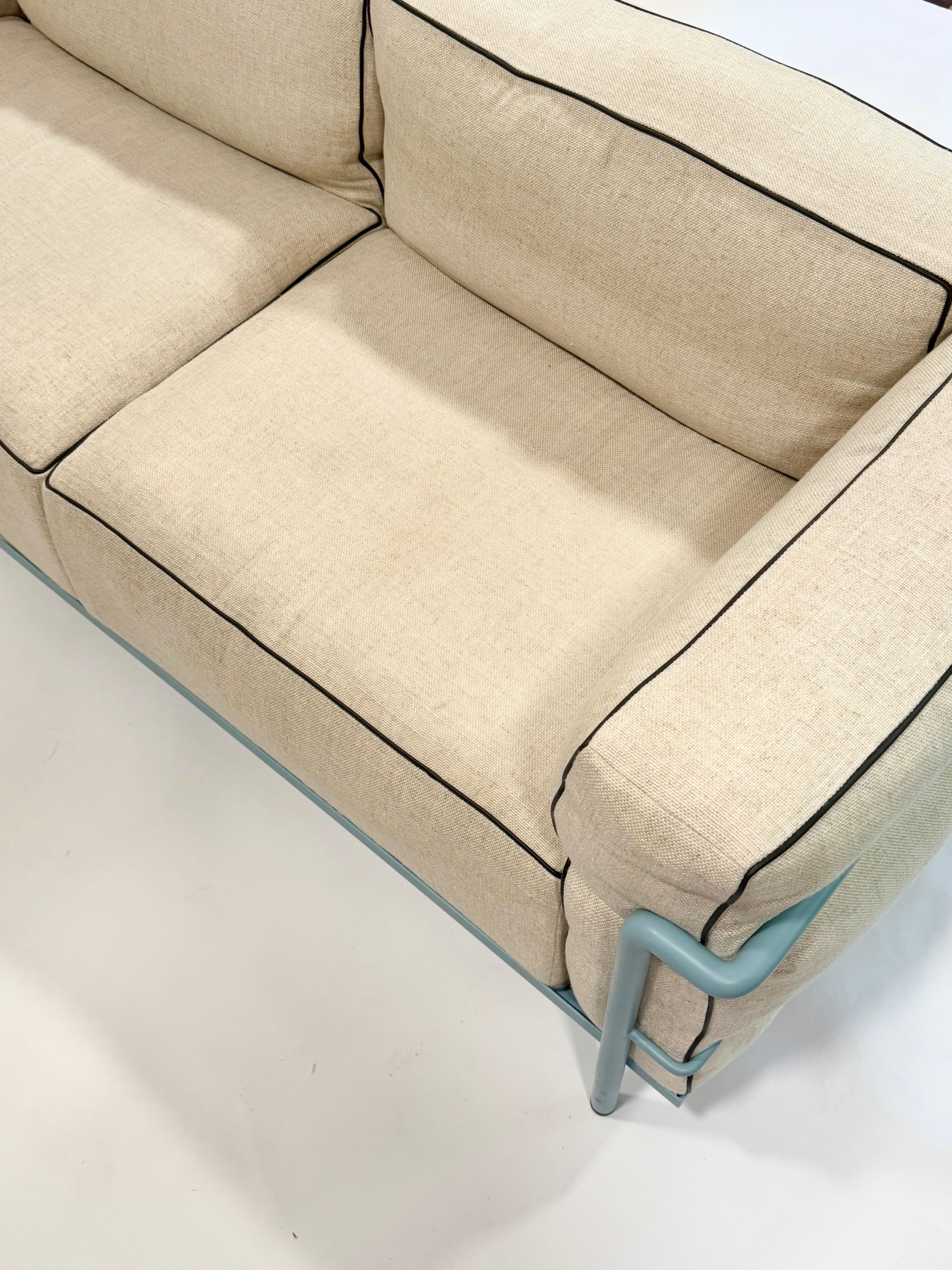 Metal Le Corbousier LC2 Fauteuil Grand Confort, Grand Modéle Custom Cassina For Sale