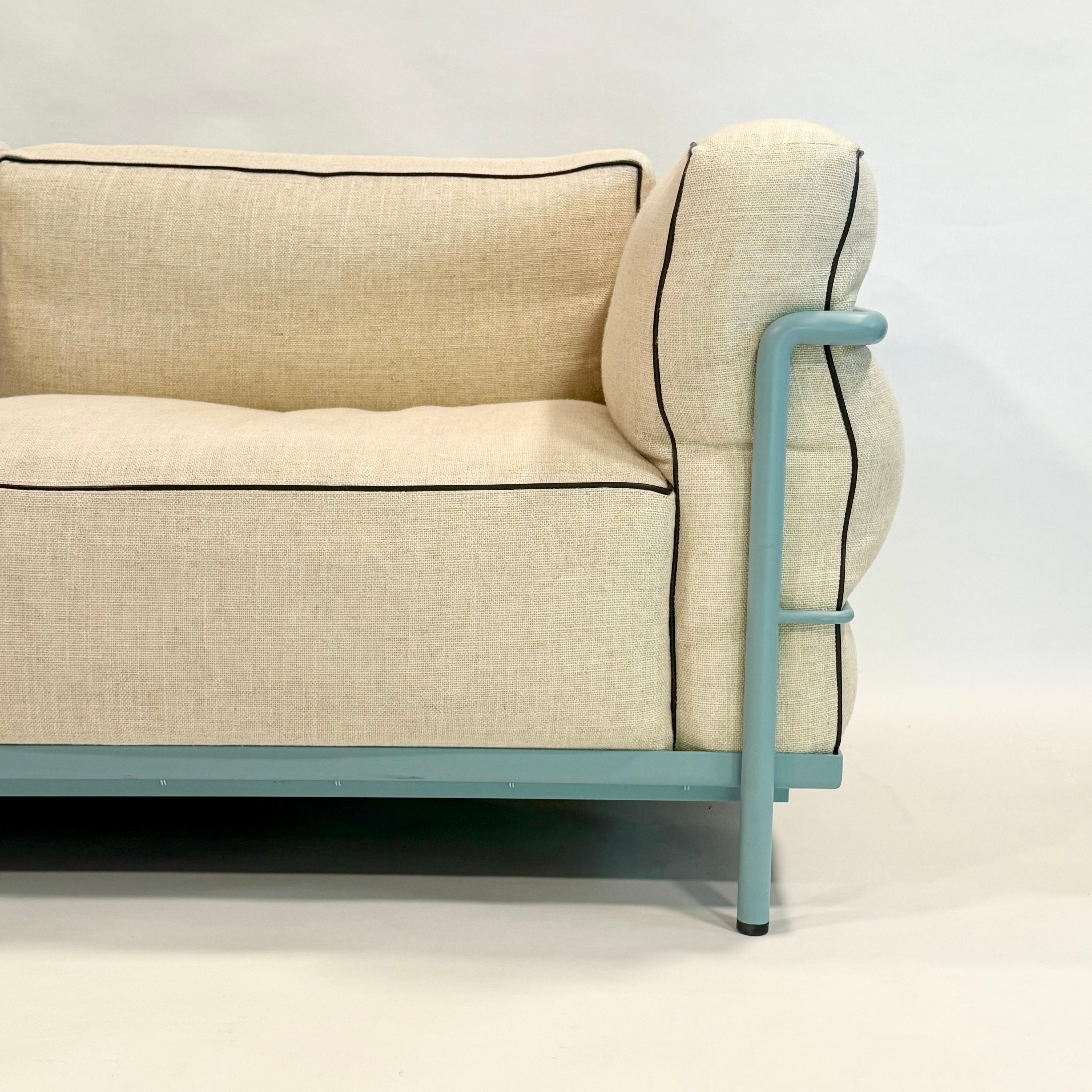 Contemporary Le Corbousier LC2 Fauteuil Grand Confort, Grand Modéle Custom Cassina For Sale