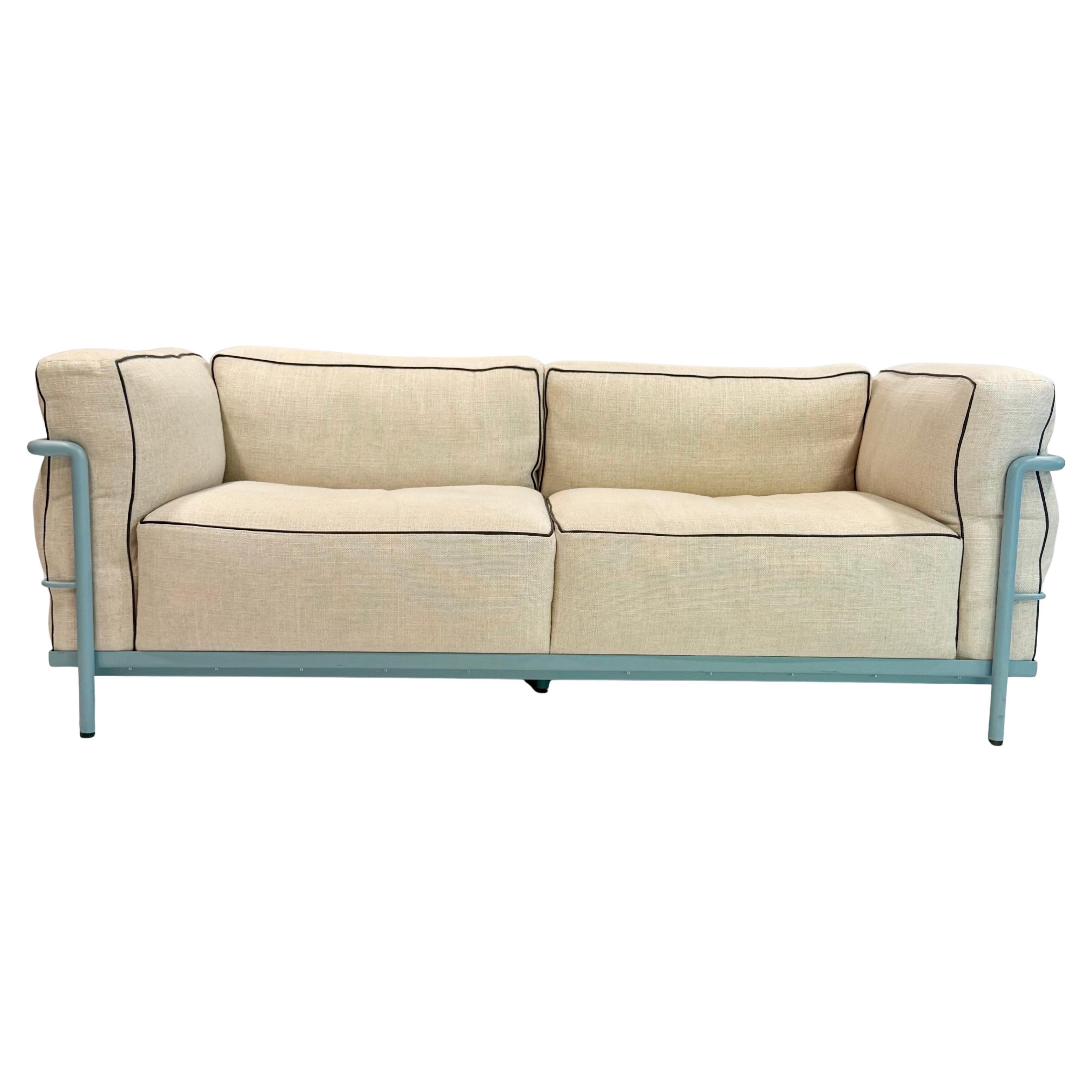Le Corbousier LC2 Fauteuil Grand Confort, Grand Modéle Custom Cassina For Sale