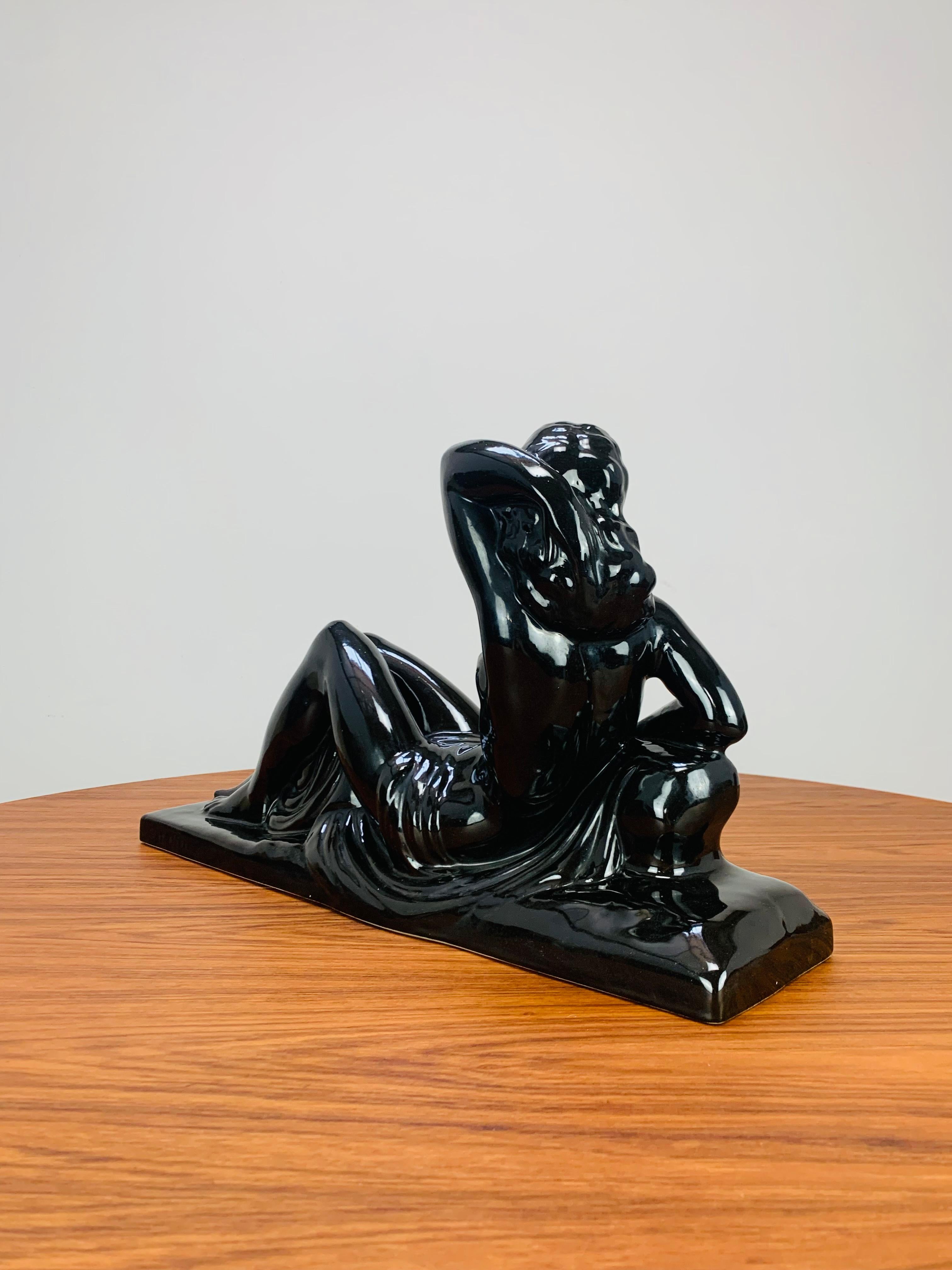 Ceramica Scultura di donna Art Déco Charles Lemanceau per Saint Clément, anni '30 in vendita