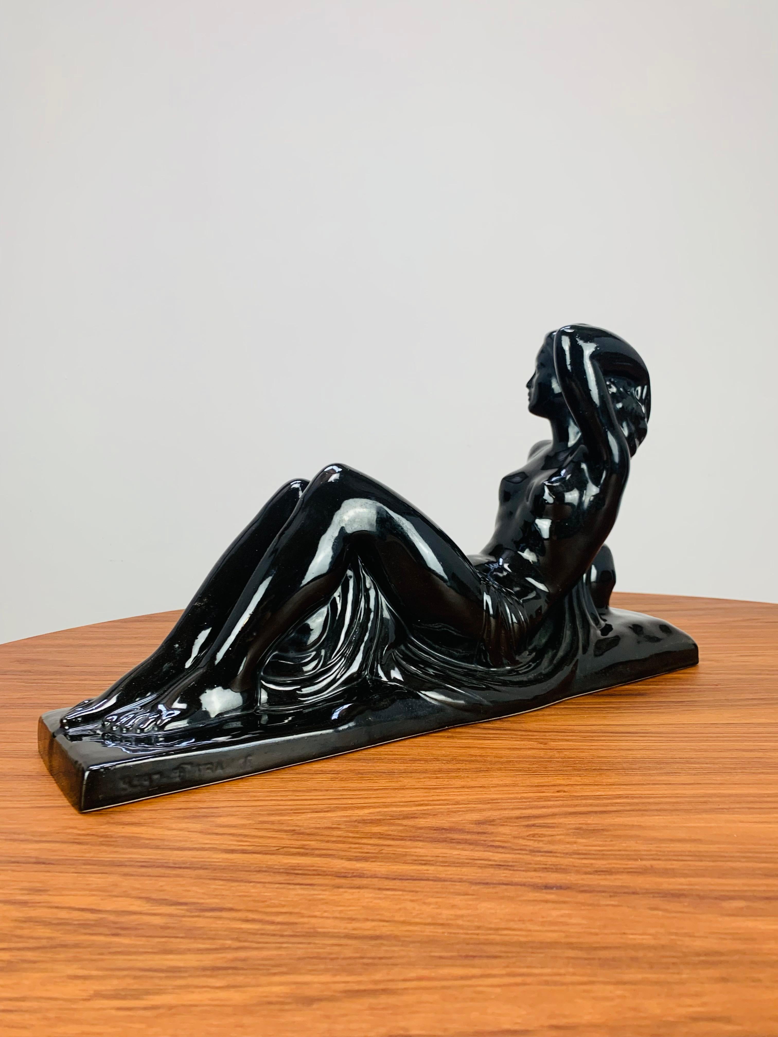 Scultura di donna Art Déco Charles Lemanceau per Saint Clément, anni '30 in vendita 2