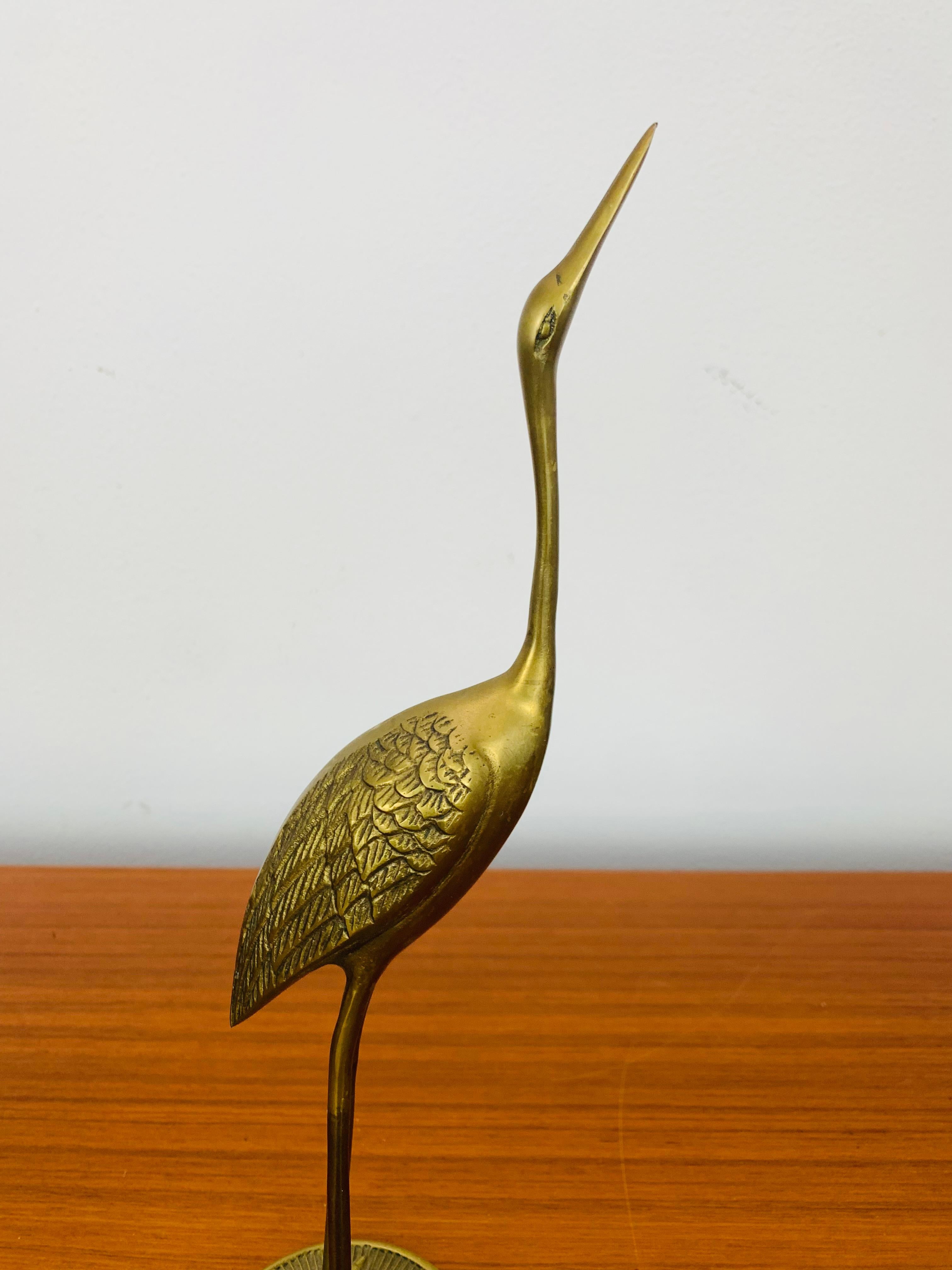 Coppia di sculture di uccelli in ottone a forma di airone o gru, anni '70 in vendita 2
