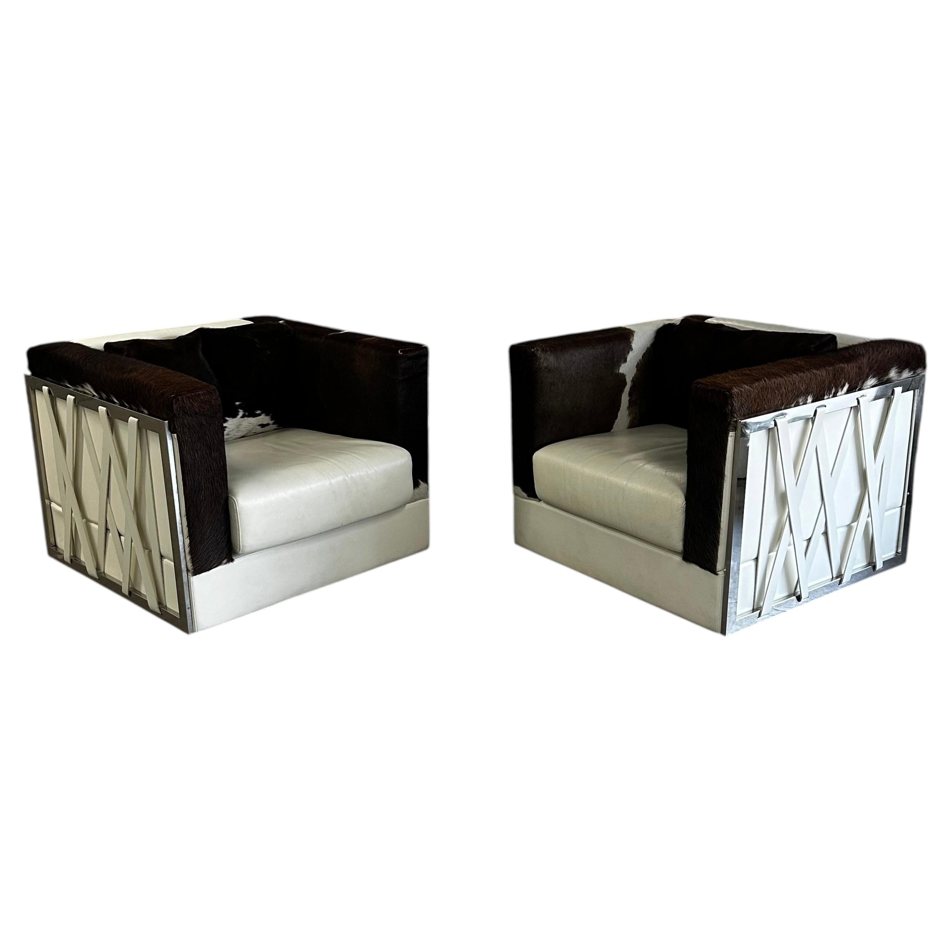 1980s Le Corbusier Style Cowhide Leather Chrome Chairs , Set of 2 For Sale