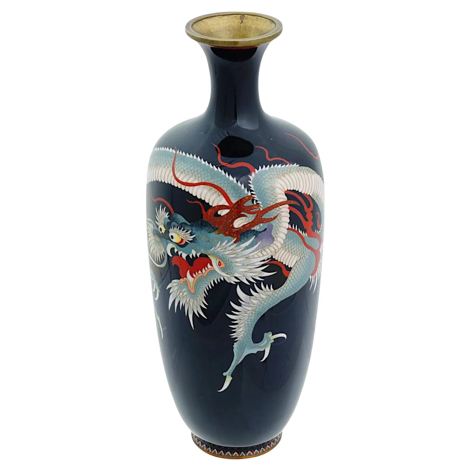 Grandi vasi antichi Meiji giapponesi con smalto cloisonne e drago firmati