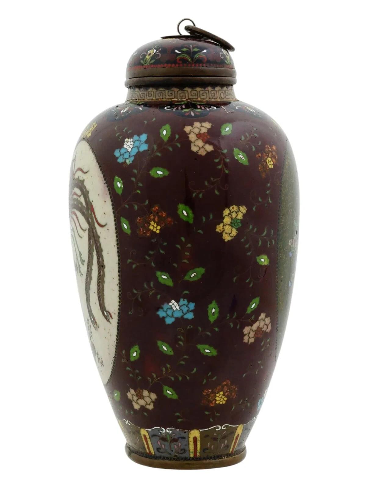 Cloisonné Ancienne jarre japonaise Meiji en émail cloisonné Dragon Goldstone Namikawa School en vente