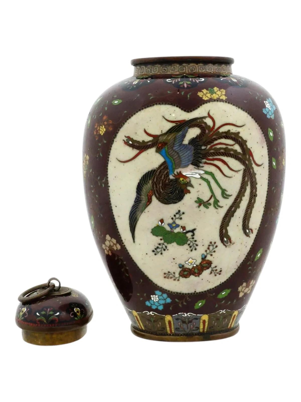 XIXe siècle Ancienne jarre japonaise Meiji en émail cloisonné Dragon Goldstone Namikawa School en vente