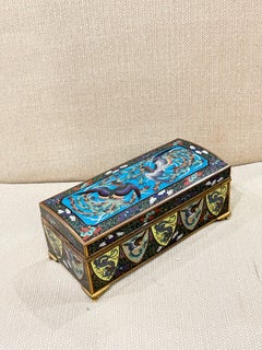 Eccezionale scatola giapponese in smalto cloisonné dell'epoca Meiji con fenice e drago, firmata Inaba