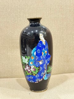 Meiji Japanese Cloisonne Enamel Vase with Bijin in Blue Kimono, Circa 1890