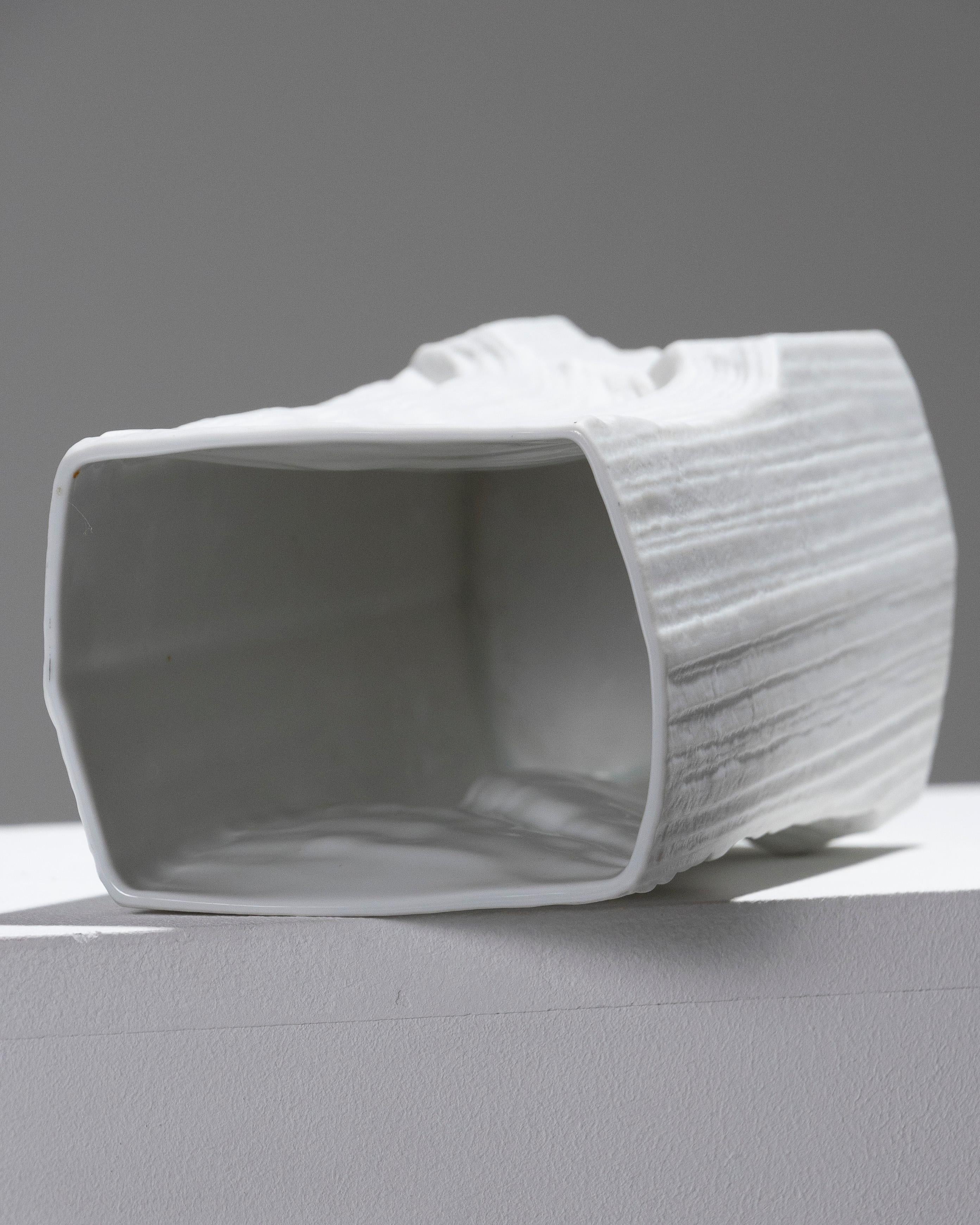 Textured Porcelain Vase, Martin Freyer, 1980s For Sale 8