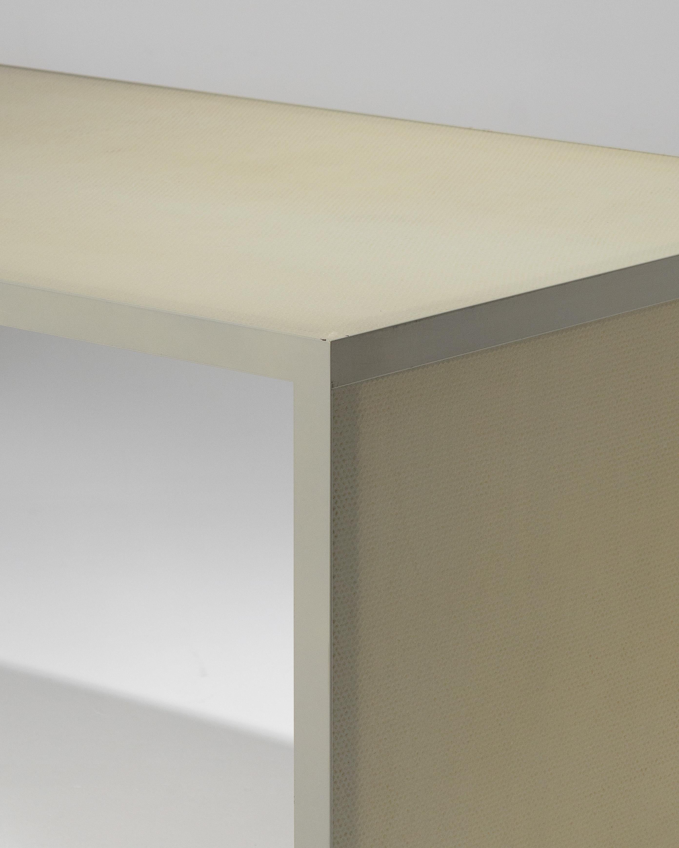 Großer Schreibtisch aus Fiberglas von Martin Szekely, 2000er-Jahre im Angebot 11