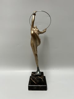 Scultura in bronzo in stile Art Déco firmata da Dakon