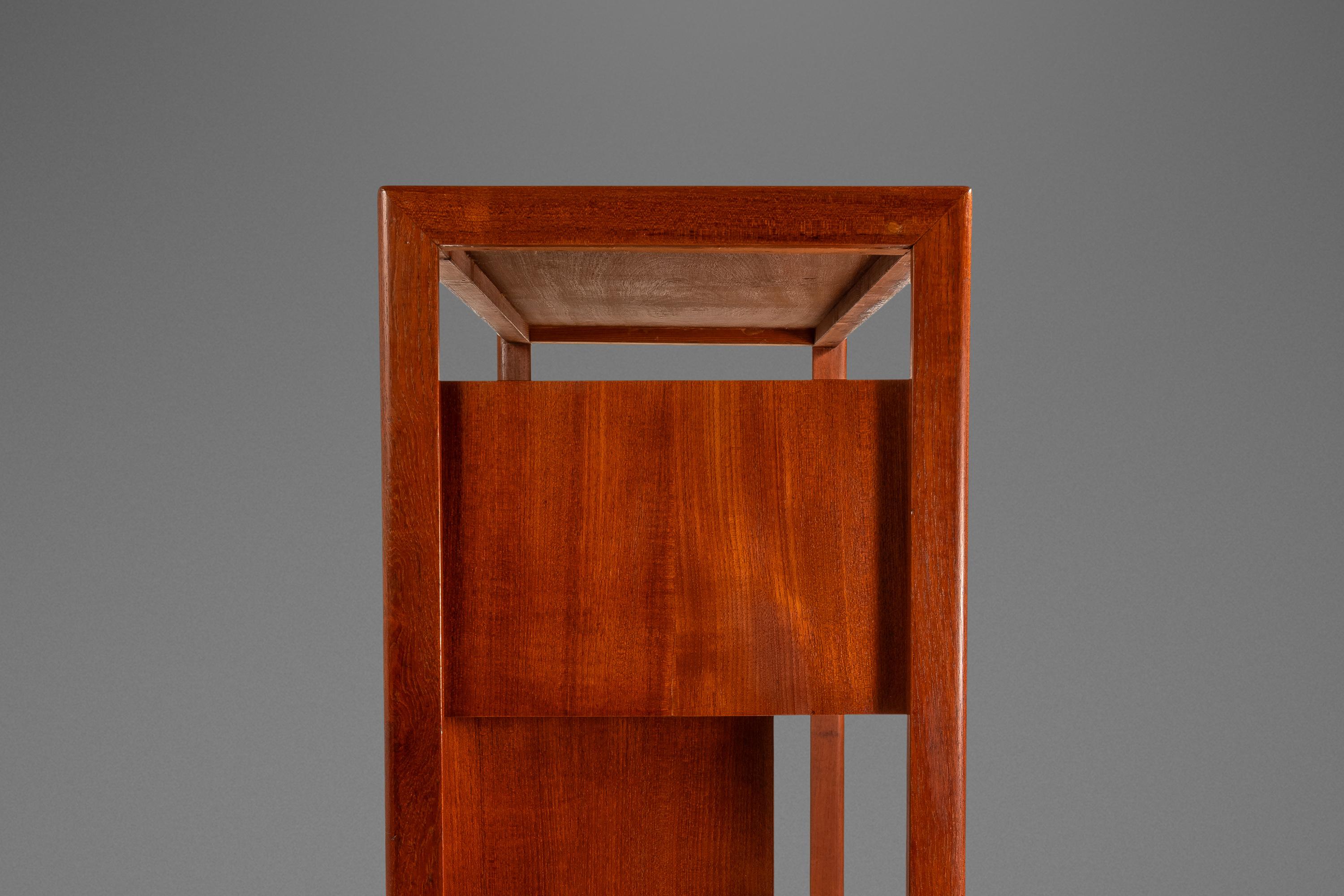 Dry Bar in Teak w/ Leather Top by Knud Bent for Dyrlund, Denmark, c. 1960s For Sale 5