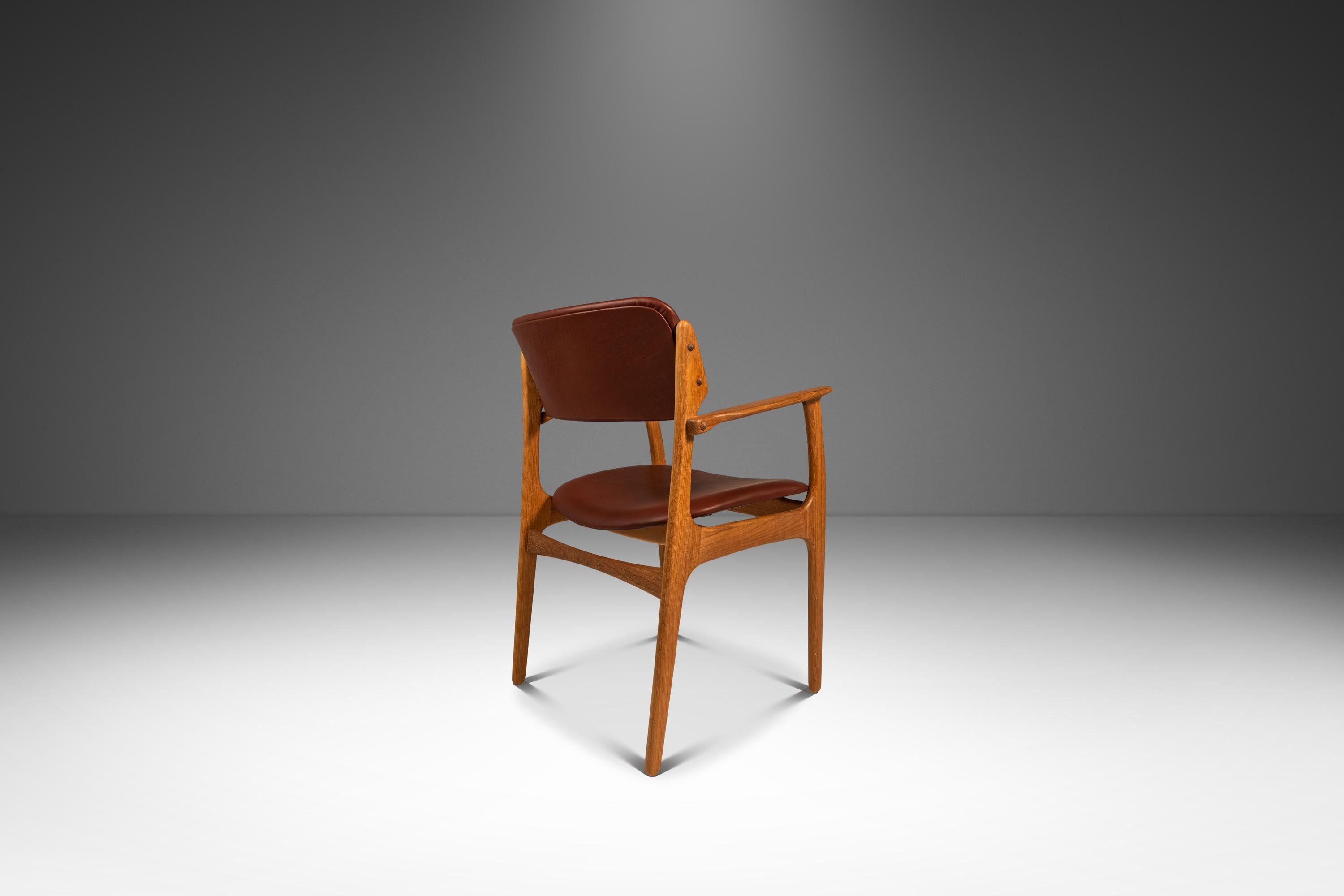 Mid-20th Century Set of 12 Model 49 Chairs by Erik Buch for O. D. Møbler, Denmark, c. 1960s For Sale