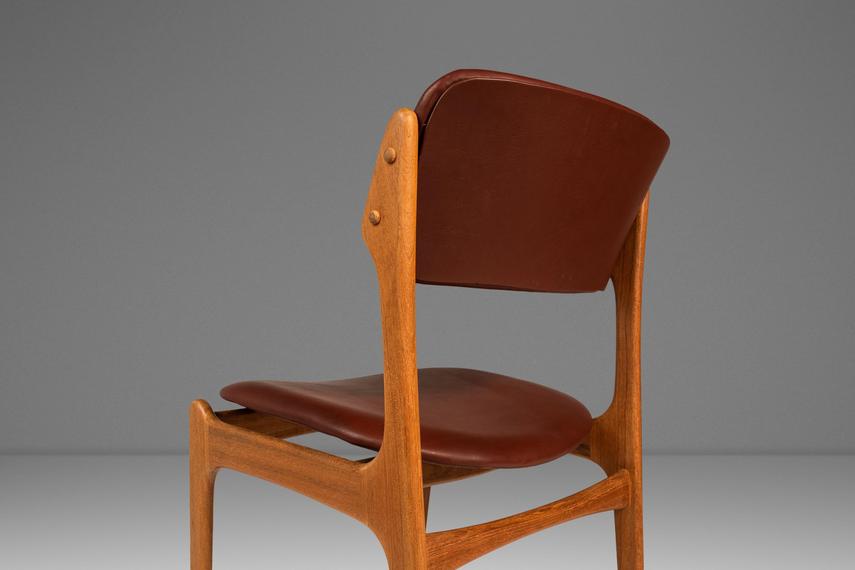 Set of 12 Model 49 Chairs by Erik Buch for O. D. Møbler, Denmark, c. 1960s For Sale 3