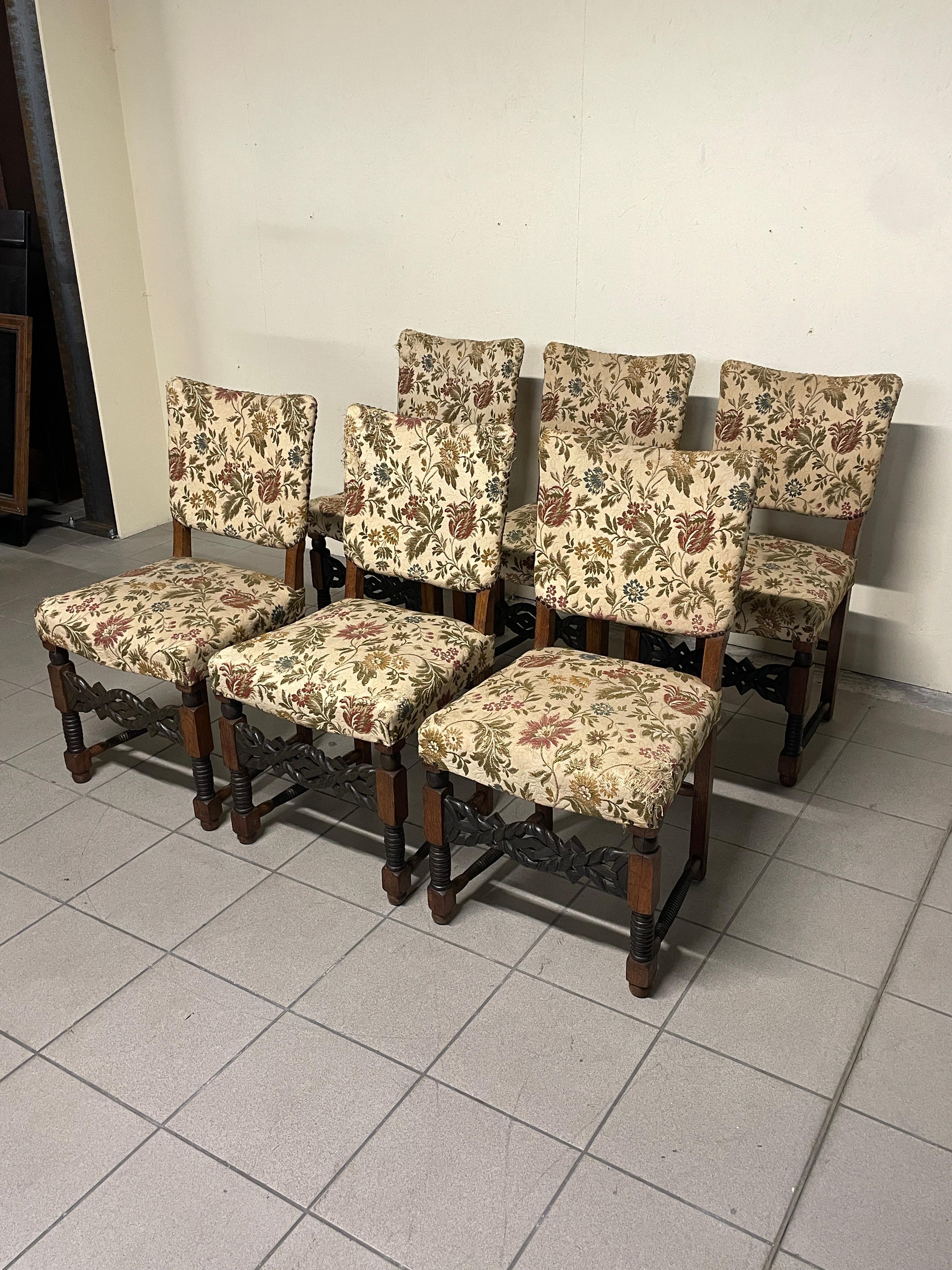 Set di 6 sedie anni '40 in legno con particolari torniti ed intagliati im Angebot 2