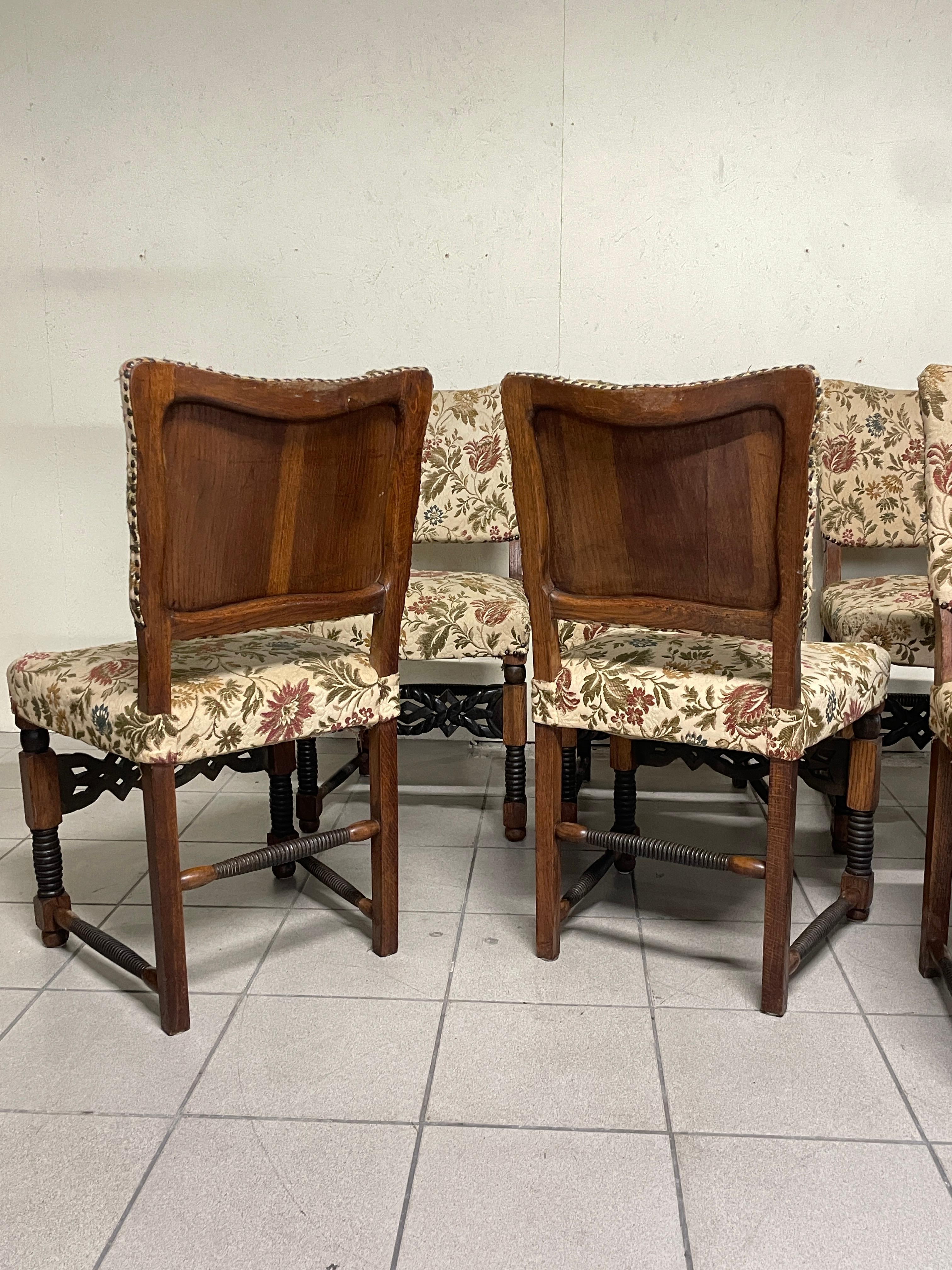Set di 6 sedie anni '40 in legno con particolari torniti ed intagliati im Angebot 6