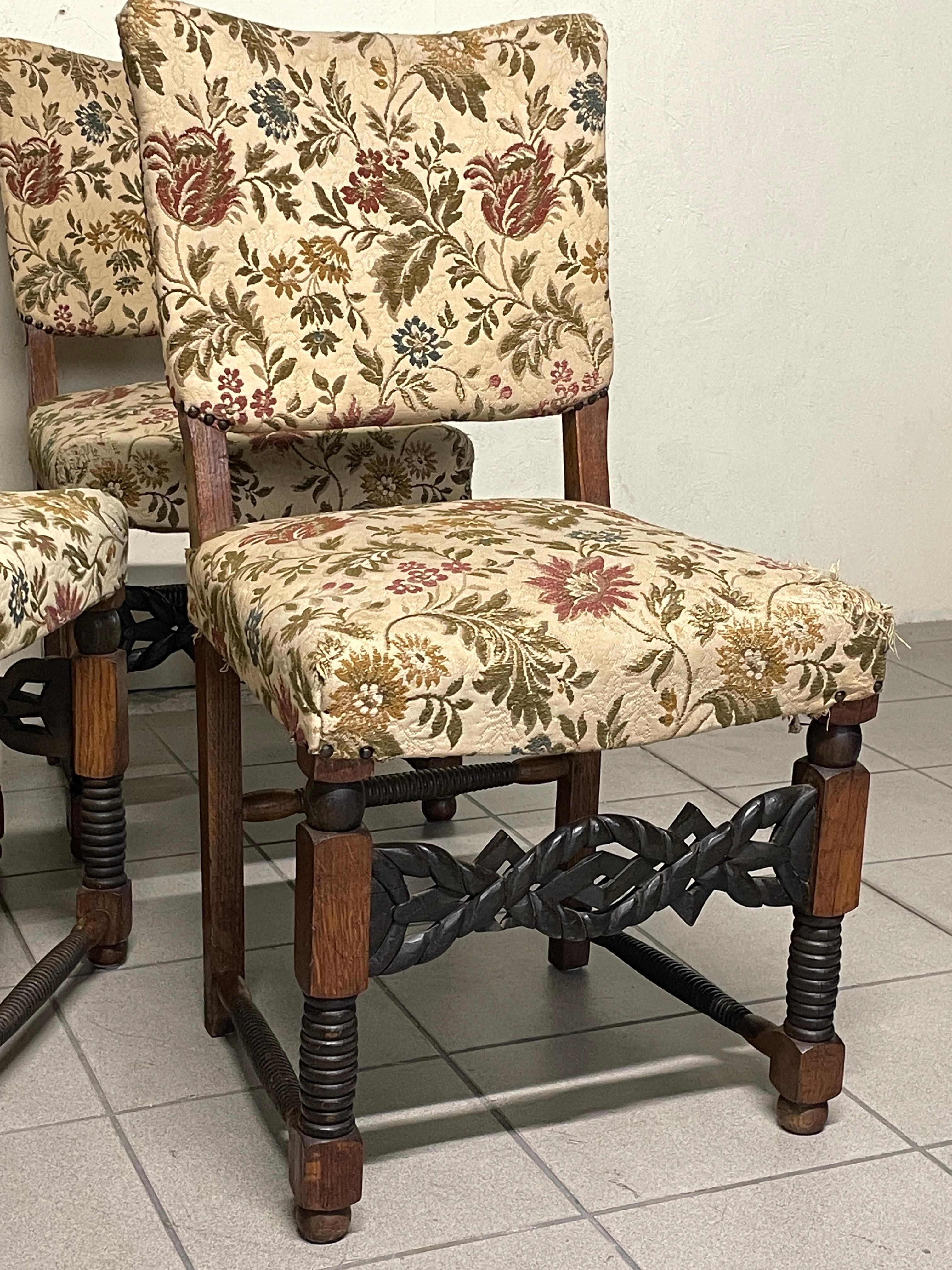 Set di 6 sedie anni '40 in legno con particolari torniti ed intagliati im Angebot 9