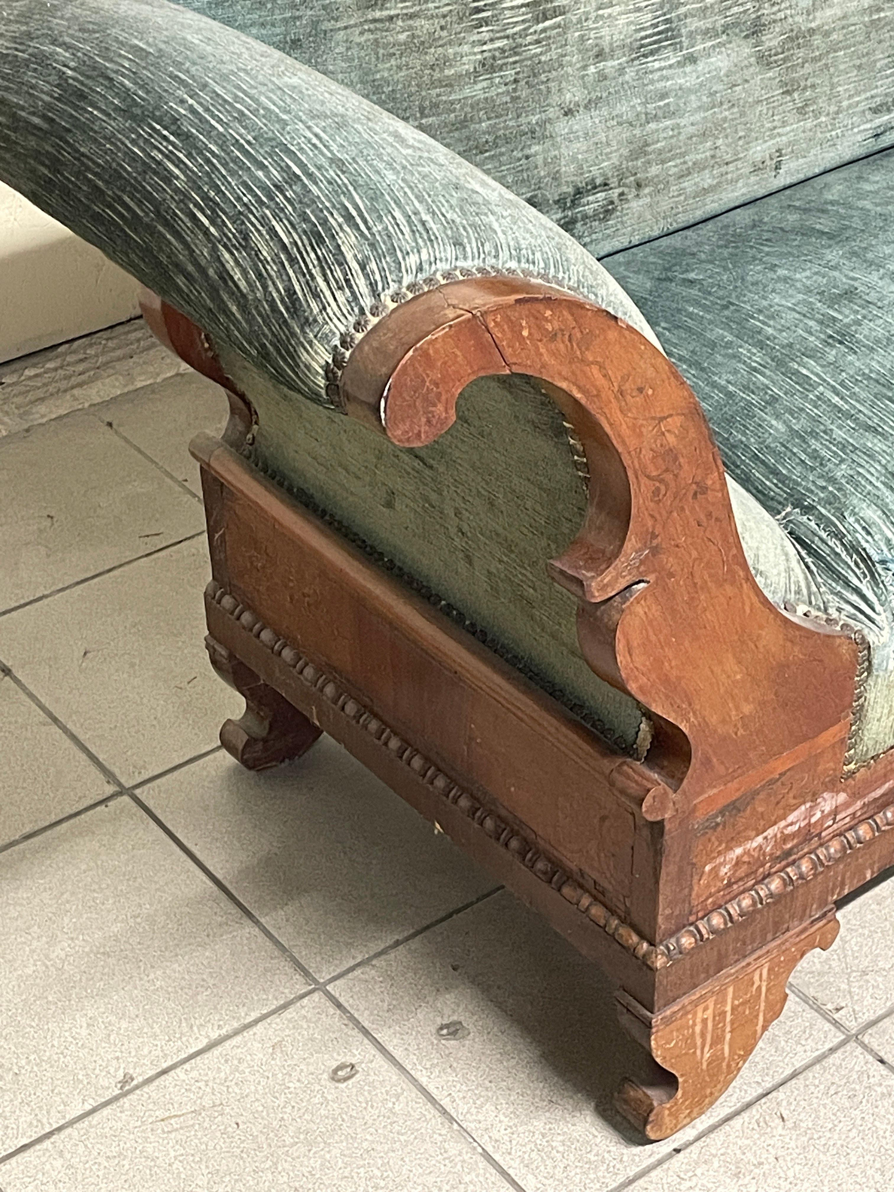 Dormeuse Carlo X  in legno e tessuto, prima metà del 1800 in vendita 1