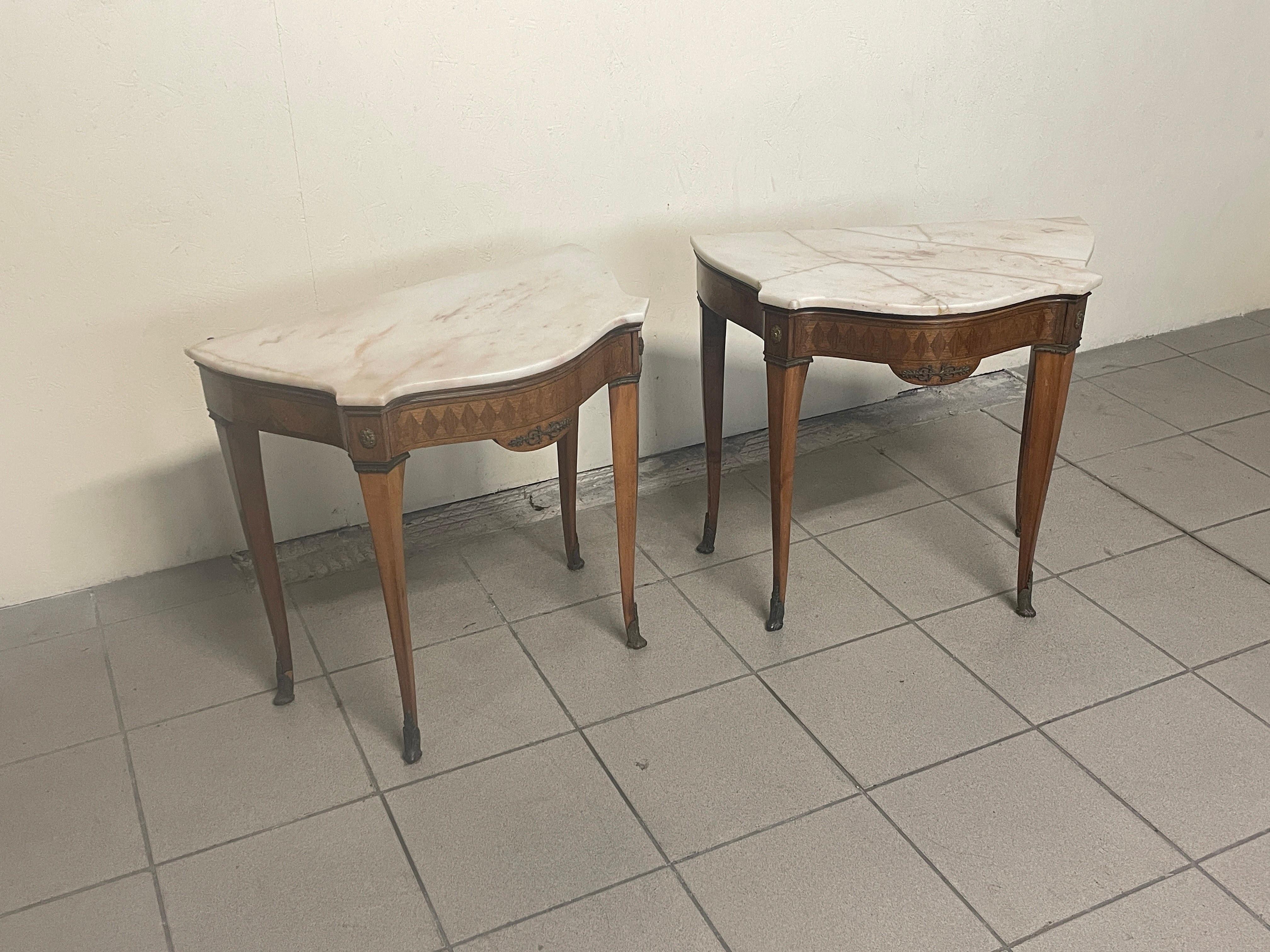 Italian Coppia di comodini anni '40 - '50 nello stile di Paolo Buffa en vente
