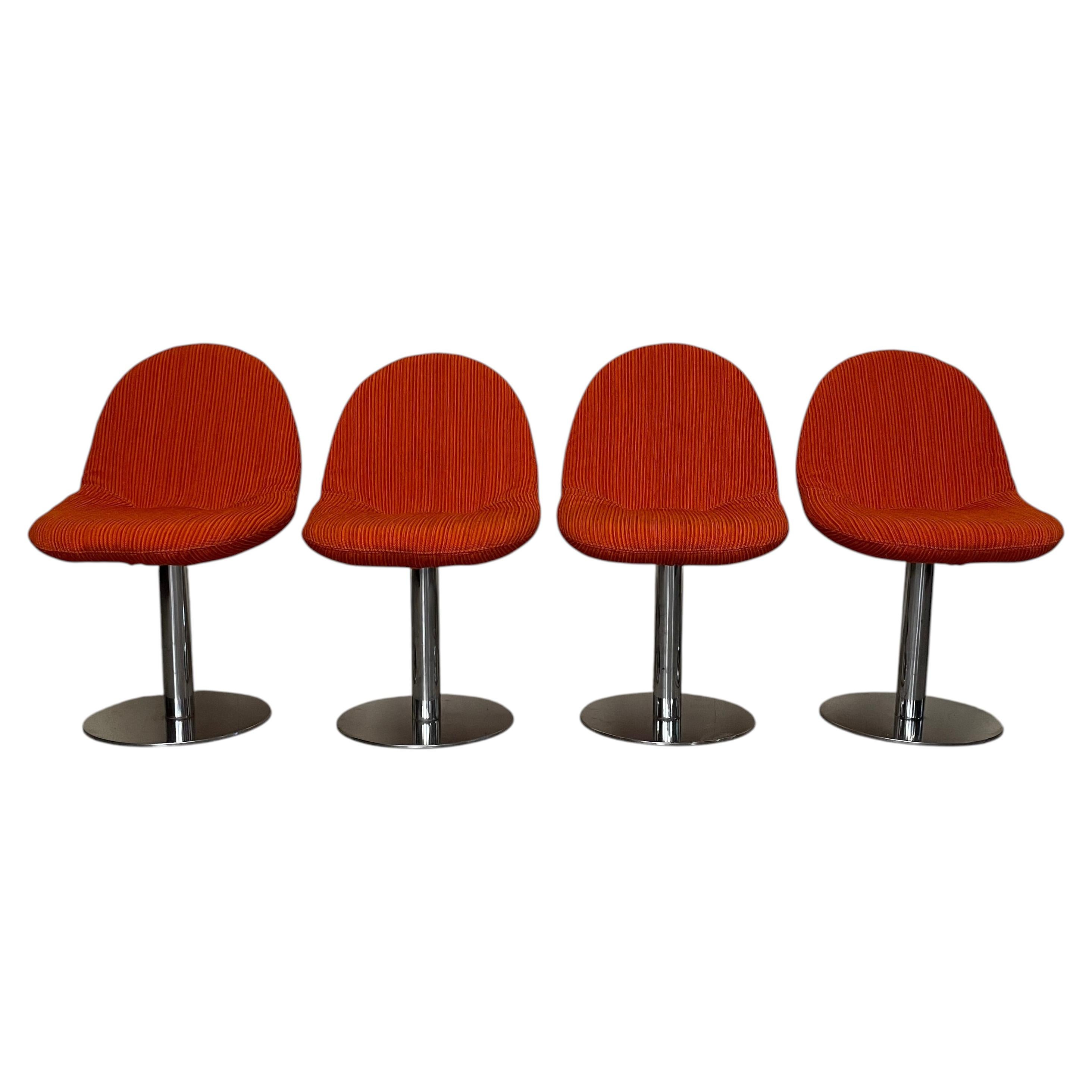 Set of 4 Space Age chairs made of metal and fabric, from the 1970s For Sale