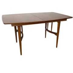 Mid-Century Modern Walnut Spindle Trestle Dining Table, 3 Extension Leaves 1960s