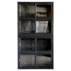 Japanische antike schwarze Urushi-Glasvitrine (zwei Teile), Meiji-Ära "1868-1912