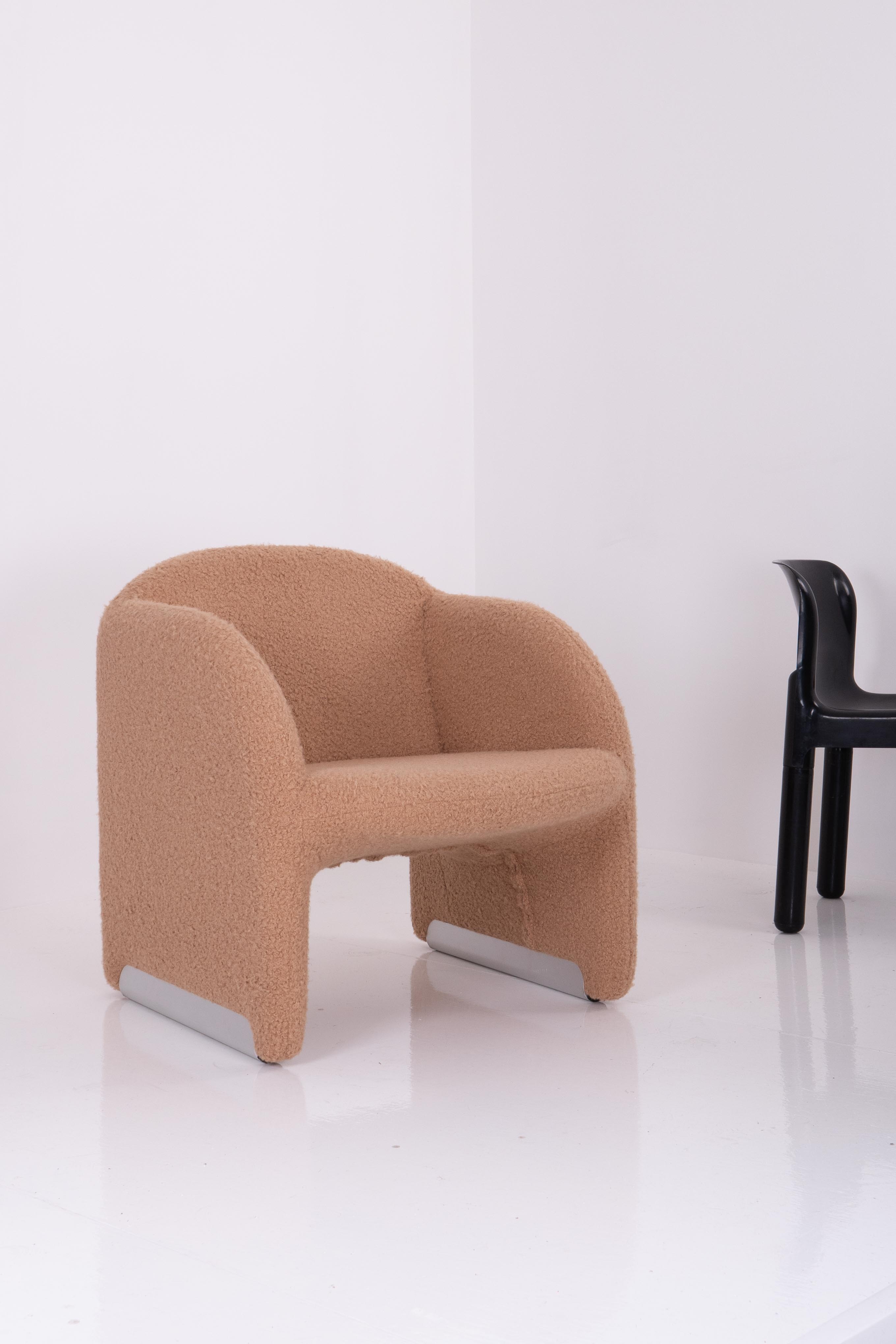 'Ben' Chair by Pierre Paulin for Artifort For Sale