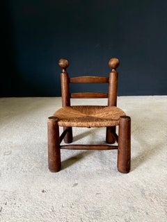 Niedriger Hocker im Stil des französischen Brutalismus von Charles Dudouyt