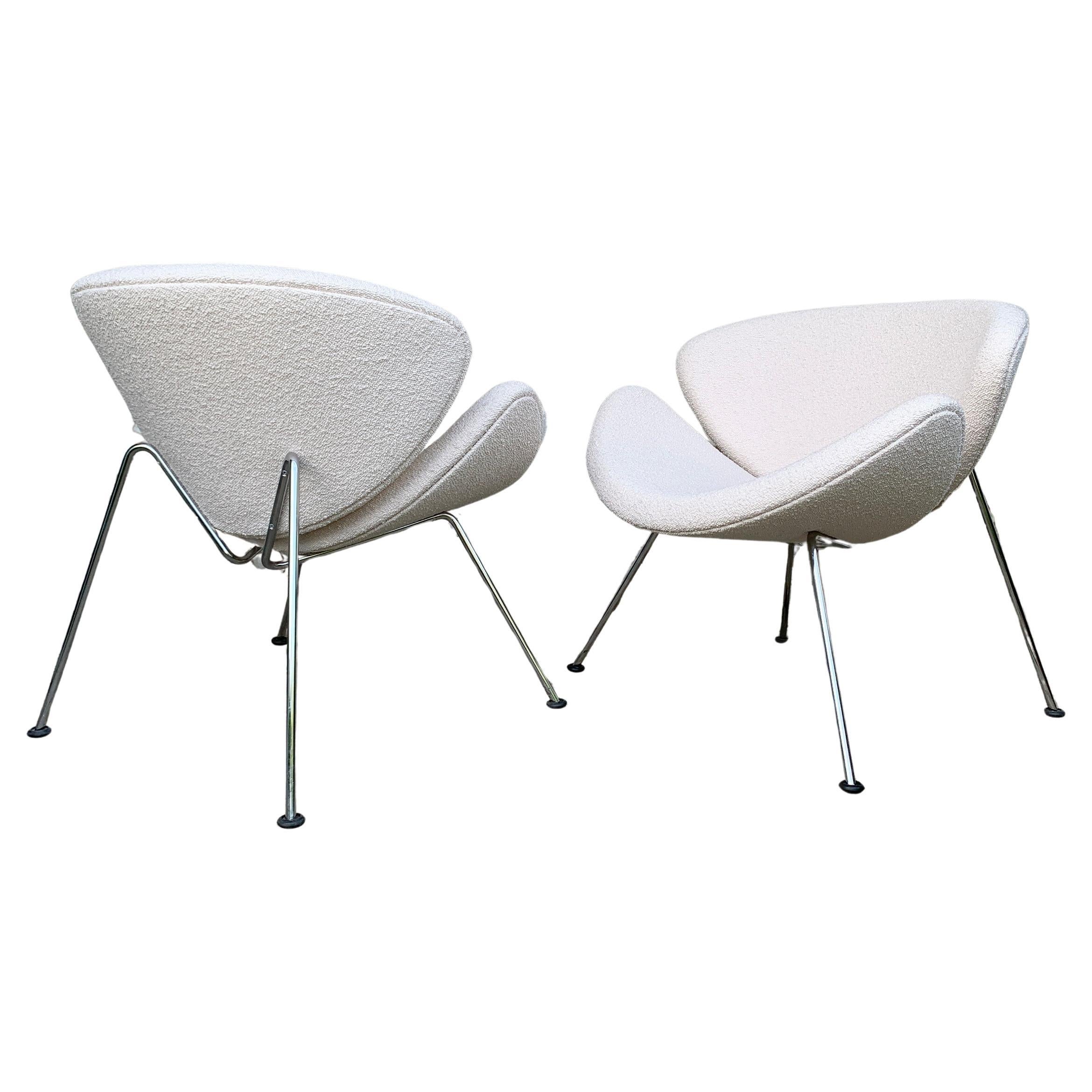 Pair of Orange Slice chairs by Pierre Paulin for Artifort, New upholstery