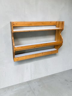 Charlotte Perriand Pine Wall-Mounted Vaisselier / Shelf for Les Arcs 1800, 1970s
