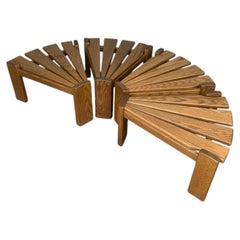 Lot de quatre tables d'appoint sculpturales « Awa » en chêne massif, créées par Radboud Dittmann pour Dittman