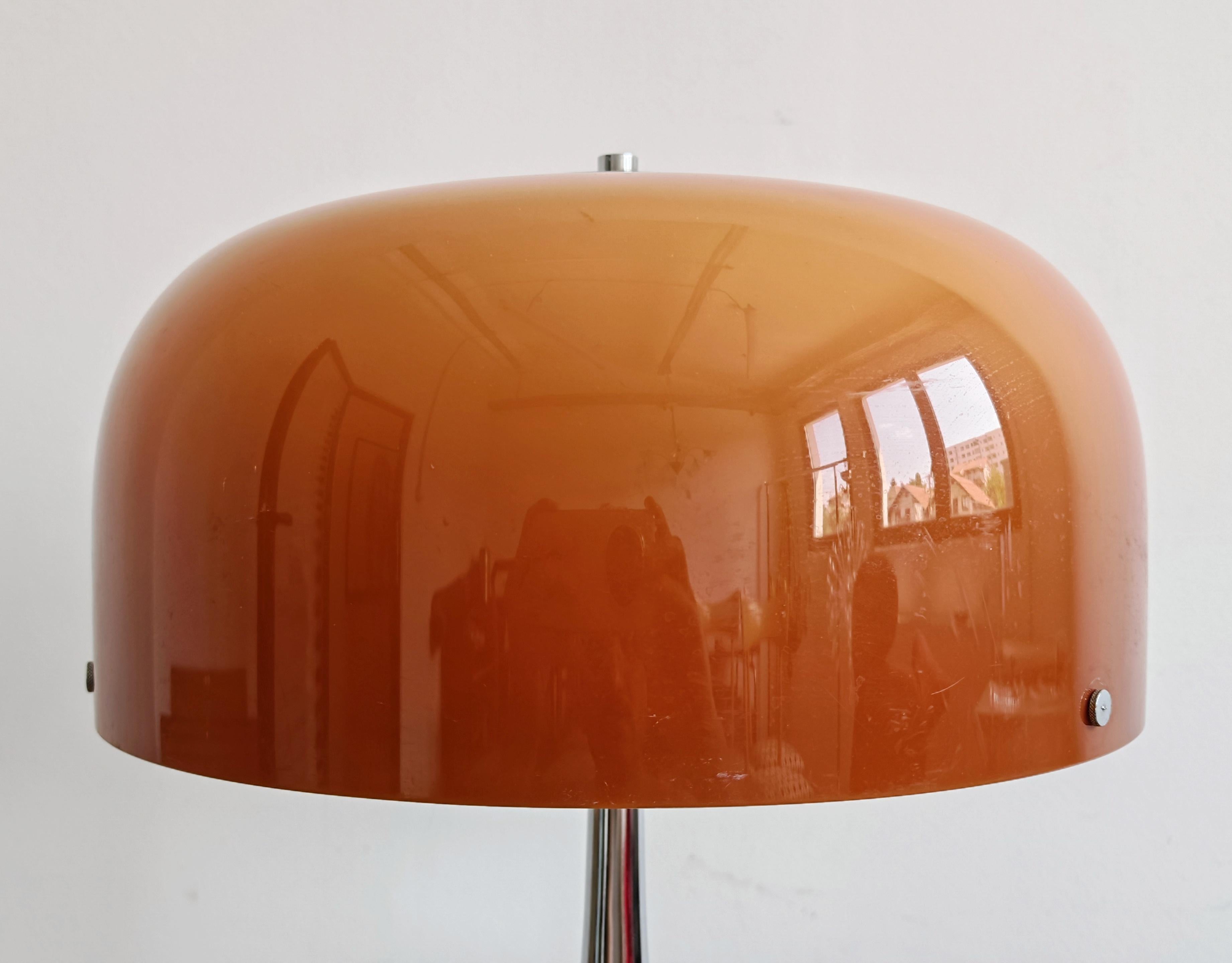 Milieu du XXe siècle Lampe à poser du milieu du siècle 