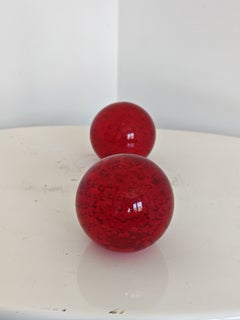 Paire de presse-papiers de style « Mid-Century Modern » en verre de Murano couleur rubis, Italie, années 1970