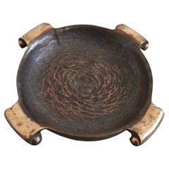 Grand cendrier brutaliste en bronze coulé, à la patine riche, Autriche, années 1960
