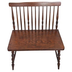 Small Vintage Windsor Bench in solid oak, England 1950s