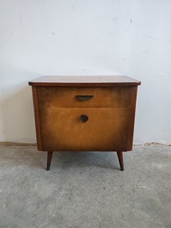 Mueble bar o mesita de noche de madera con nudos, estilo «Mid-Century Modern», Alemania, década de 1950
