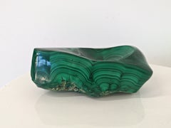 Posacenere o ciotola scultorea a forma di occhio di bue in malachite naturale, Italia, anni '70