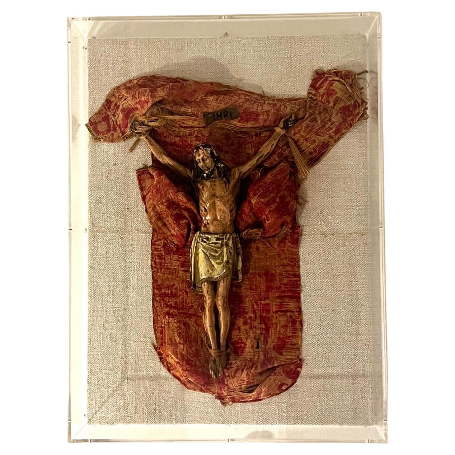 Antique 16th Century Florentine carved Jesus Christ with Shroud in Glas Display For Sale