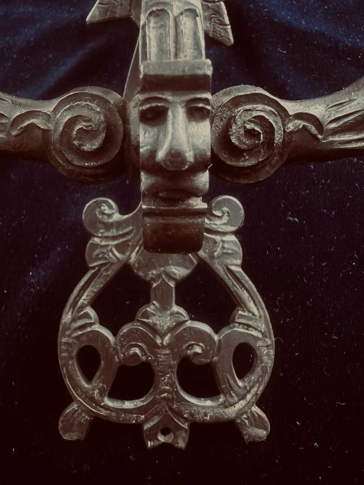 Italian Antique Medieval 16th Century Wrought Iron Door Knocker with Scrollwork For Sale