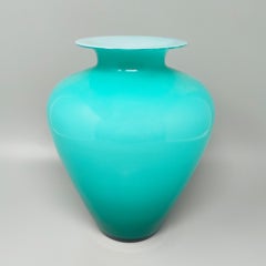 Superbe vase en verre de Murano couleur aigue-marine des années 1970, signé Ca' dei Vetrai.
