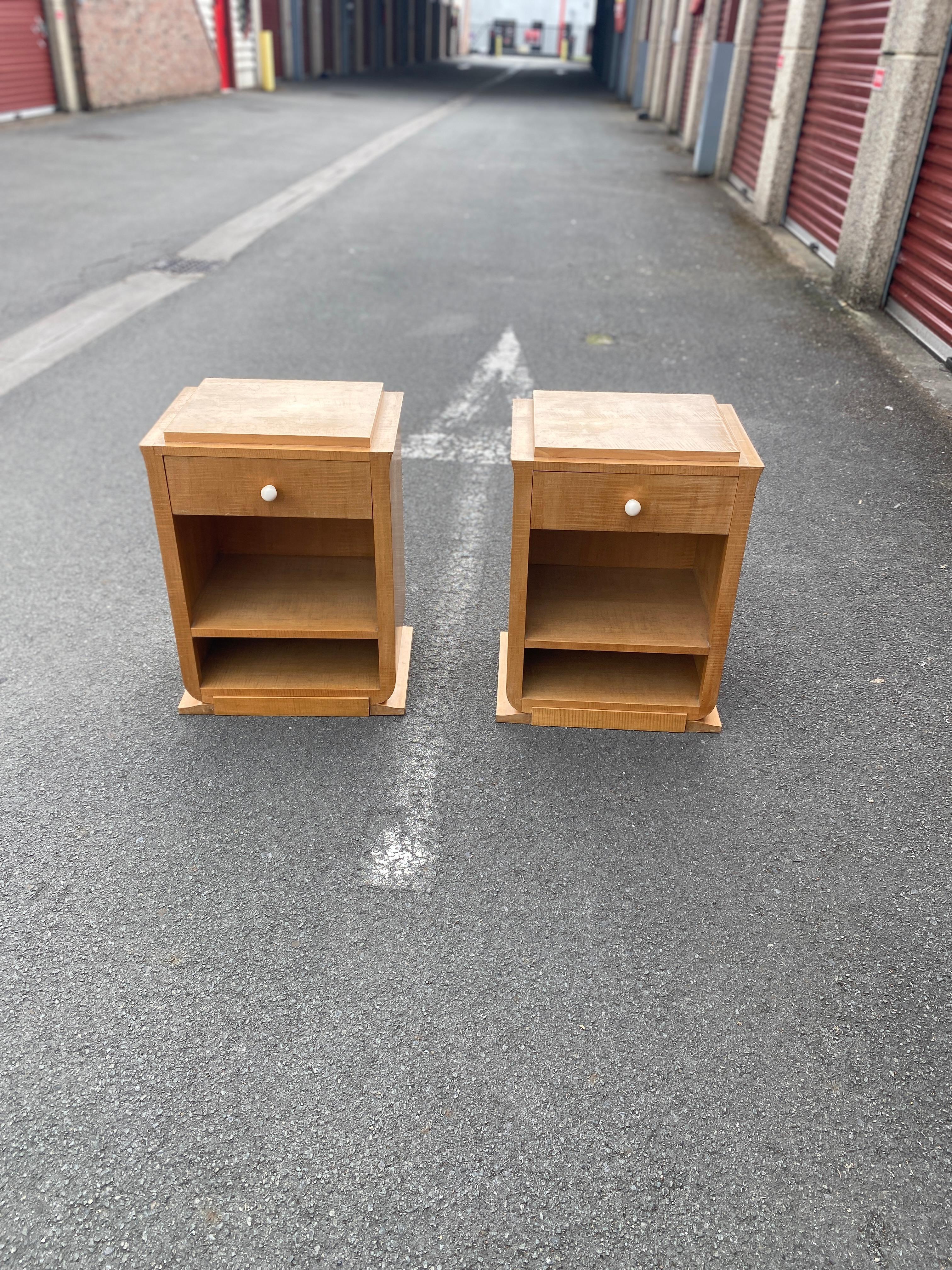 André ARBUS (1903-1969) 
pair of art deco bedside tables in sycamore, 1935
1 wardrobe and a bed are also available 
the purchase invoice from 1935 is attached to the photos