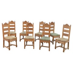 8 chaises néogothiques en chêne circa 1950
